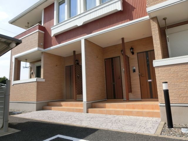 エントランス　玄関へのアプローチ