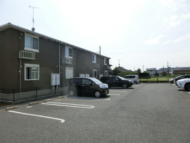 駐車場　敷地内駐車場