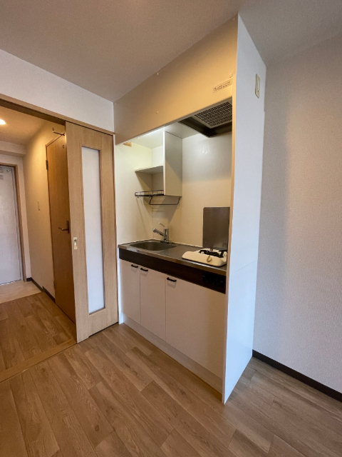 キッチン　※別部屋参考写真