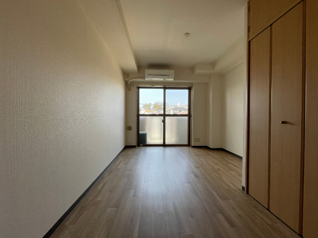 居室・リビング　※別部屋参考写真