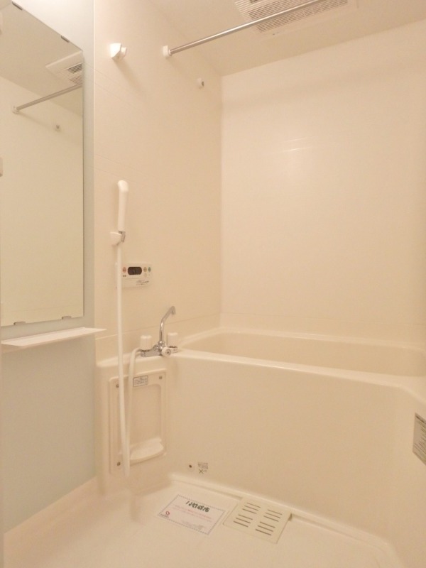 バス・シャワールーム　図面と現状に相違がある場合には現状を優先