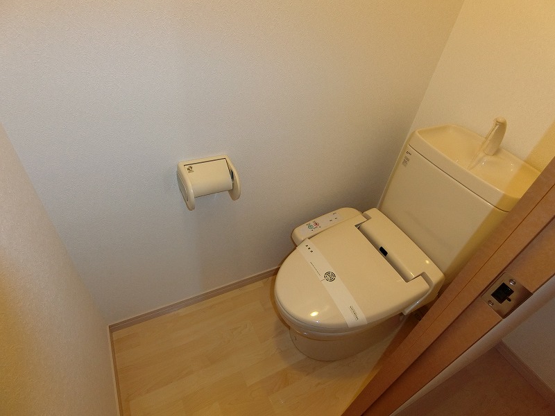 トイレ　※別号室参考画像の為、現況優先とします。