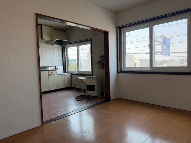 居室・リビング　日当たり良好。