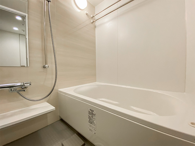 バス・シャワールーム　※写真は同タイプ住戸です。