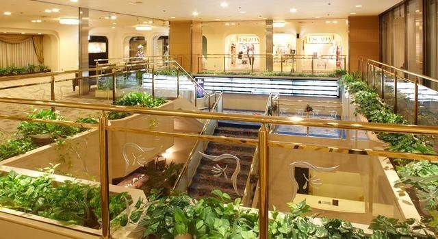 ショッピングセンター　ファッションプラザサンローゼ博多（ショッピングセンター）まで378m