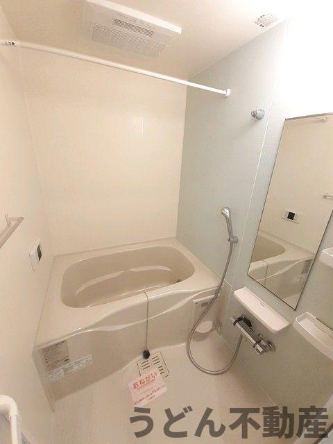 バス・シャワールーム　うどん県のお部屋探しはうどん不動産へ うどんちゃんとLINE