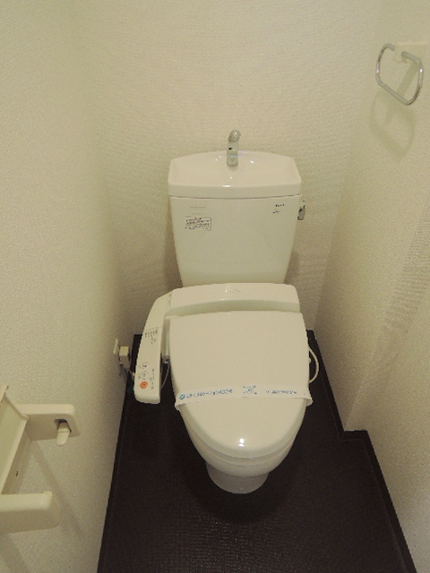 トイレ　トイレはうれしいウォシュレット