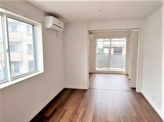 居室・リビング　別階タイプ