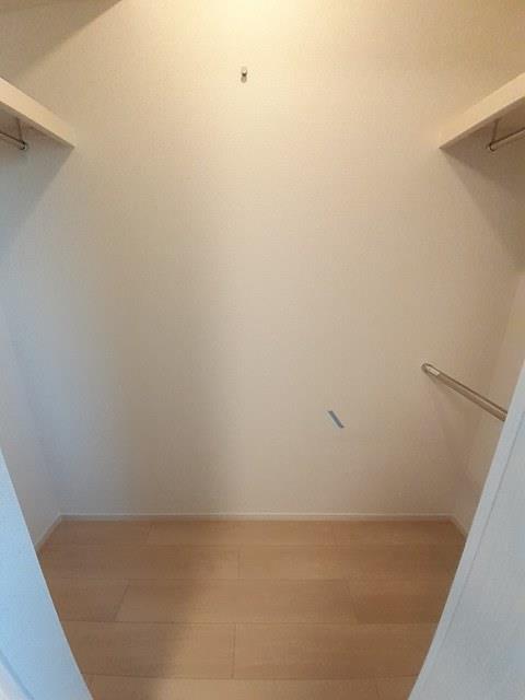 収納　ウォークインクローゼット