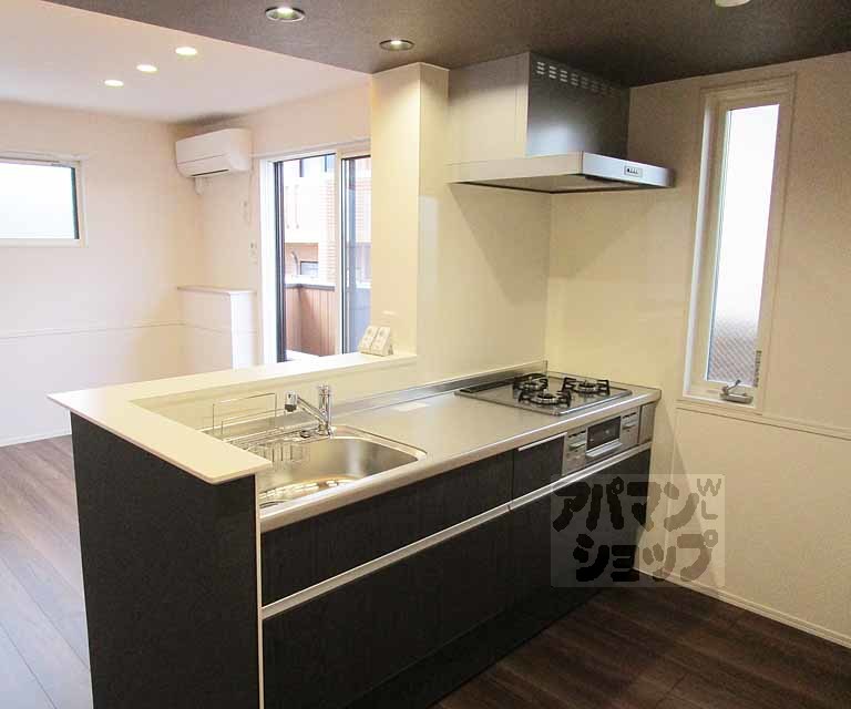 キッチン　３０２号室の写真です。