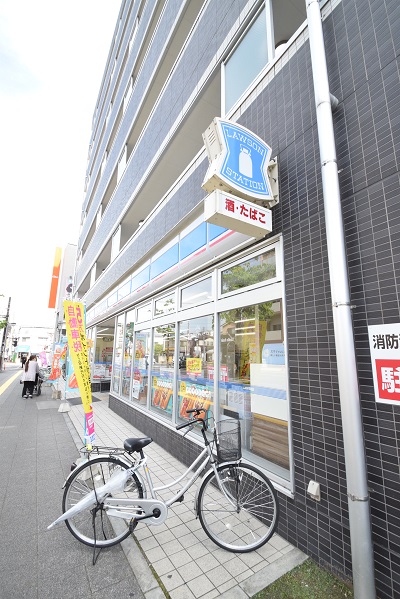 コンビニ　ローソン草加高砂2丁目店（コンビニ）まで630m