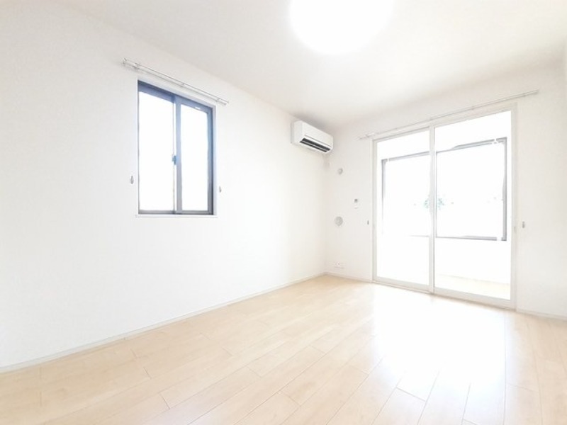 居室・リビング　図面と現状に相違がある場合には現状を優先