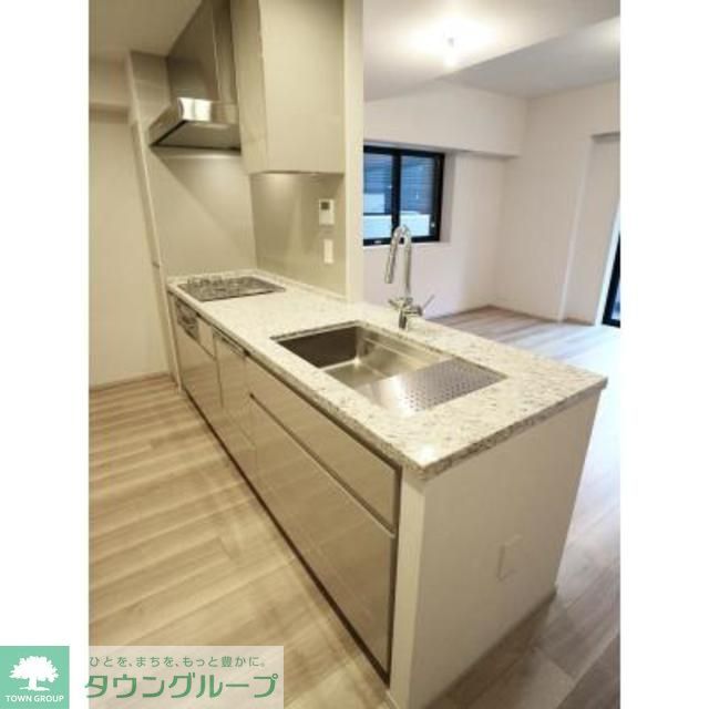 キッチン　※写真は同タイプ住戸です。