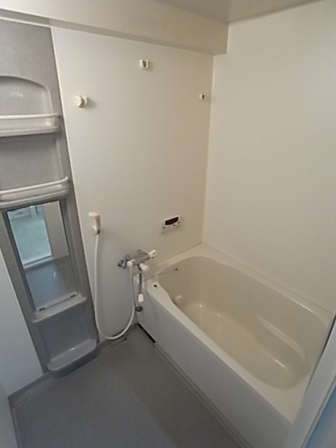 バス・シャワールーム　きれいなお風呂です