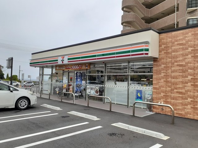 コンビニ　セブンイレブン日立旭町店（コンビニ）まで250m