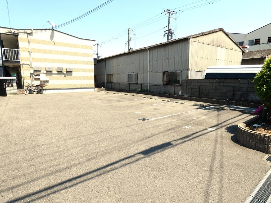 駐車場　敷地内に駐車場を完備です☆（要確認）