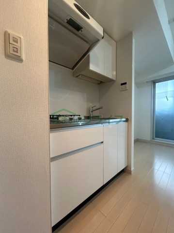 キッチン　別部屋参考写真です