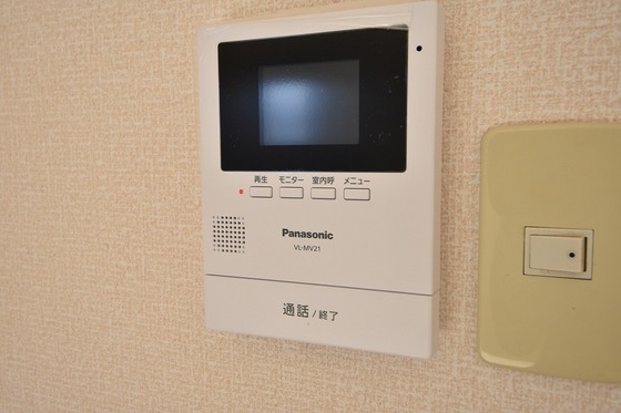 セキュリティ　モニター付きインターホン♪