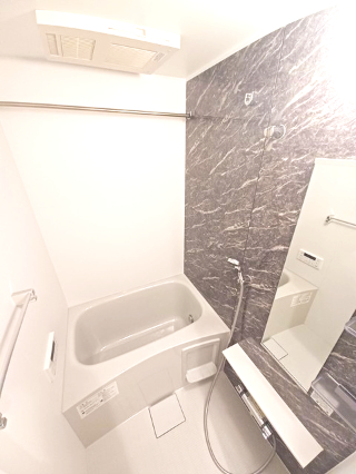 バス・シャワールーム　風呂