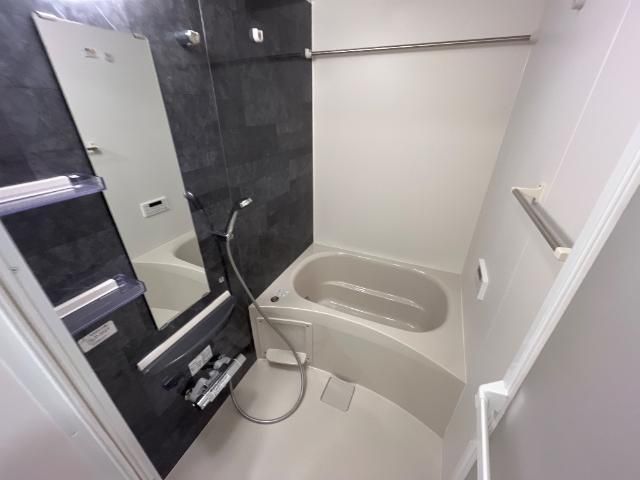 バス・シャワールーム　お風呂です