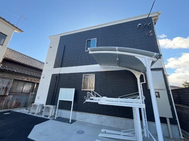 建物外観　落ち着いた雰囲気の外観です