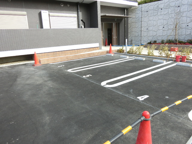駐車場　※駐車場要空き確認
