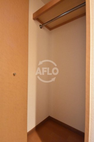 収納　WillDo九条南　クローゼット