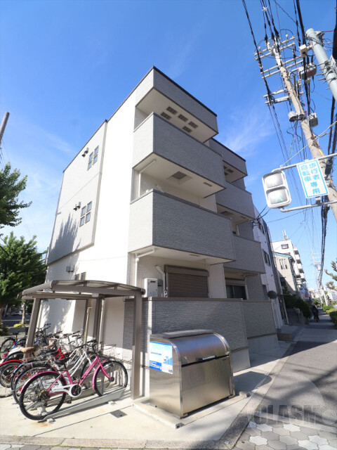 建物外観　駅近のアパートです
