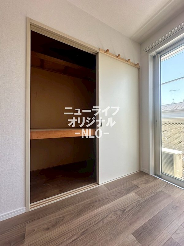 収納　奥行きのある収納スペースで荷物もたくさん入ります！