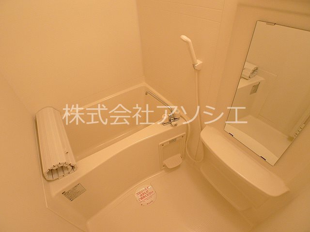 バス・シャワールーム　浴室換気乾燥機