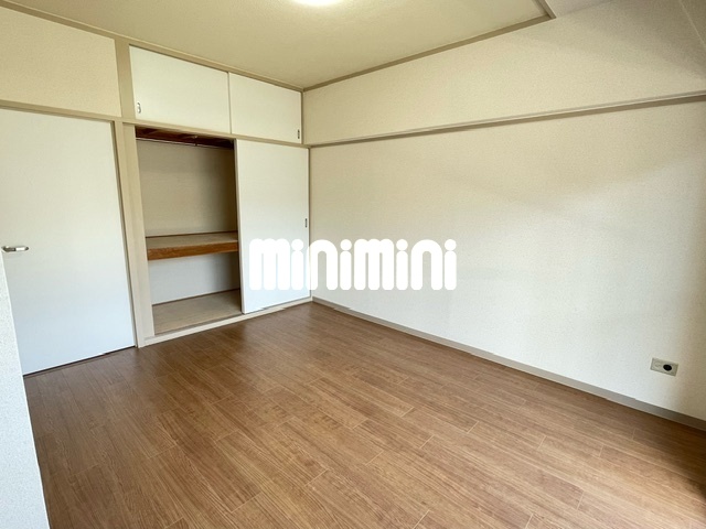 収納　各お部屋に収納あり