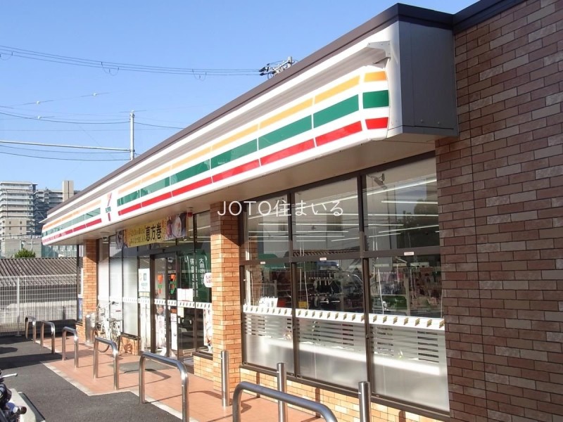 コンビニ　セブンイレブン大阪鶴見6丁目店（コンビニ）まで48m