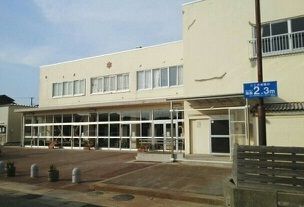 小学校　亀田東小学校（小学校）まで700m