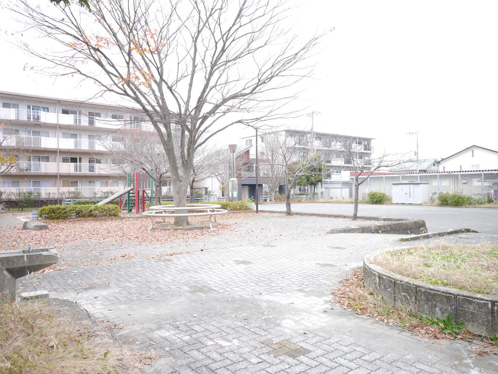 公園　兎河原公園（公園）まで350m