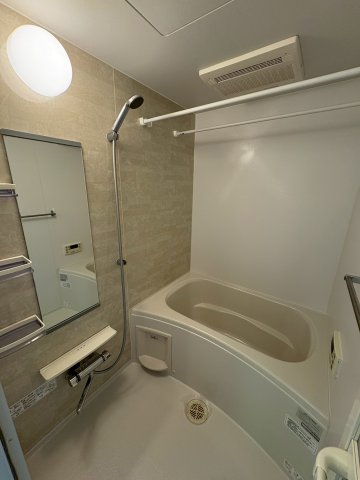 バス・シャワールーム　※同建物の類似写真となります。