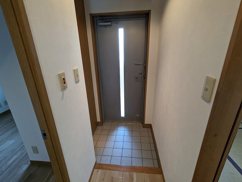 玄関　別部屋参照
