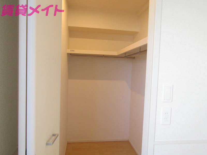 収納　同型部屋写真です。