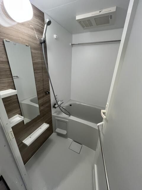 バス・シャワールーム　別タイプ部屋　参考写真です