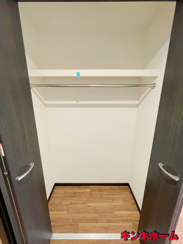 収納　写真は別のお部屋です。