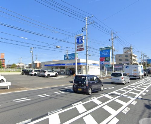 コンビニ　ローソン 横浜下川井町店（コンビニ）まで479m
