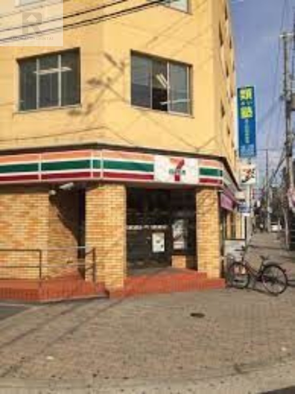 コンビニ　セブンイレブン大阪弁天町駅前店（コンビニ）まで262m
