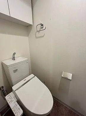 トイレ　写真は同タイプ住居です