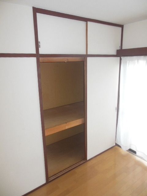 収納　★なんと天袋まで付いてます★