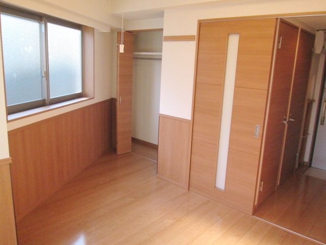 その他部屋・スペース　★明るい洋室★