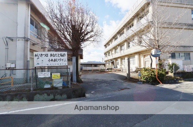 小学校　横見小学校（小学校）まで1418m
