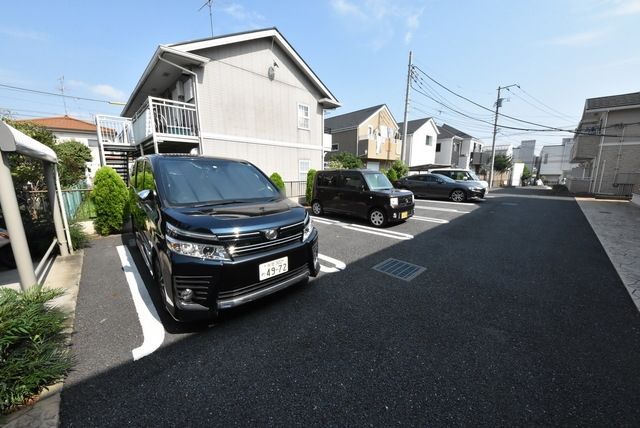 駐車場　外観