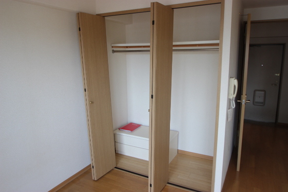 収納　※別部屋の写真です