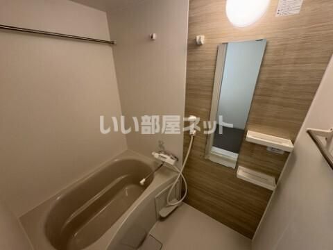 ジーメゾン加茂宮の風呂写真