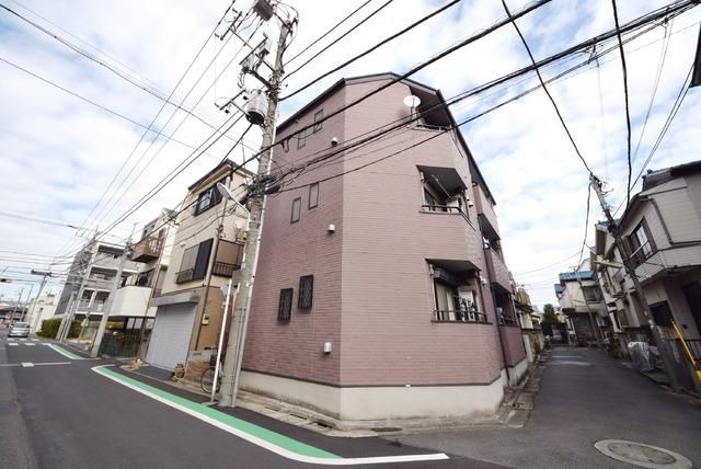 建物外観　駅徒歩13分です