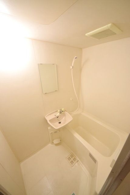 バス・シャワールーム　★別部屋参考画像です★